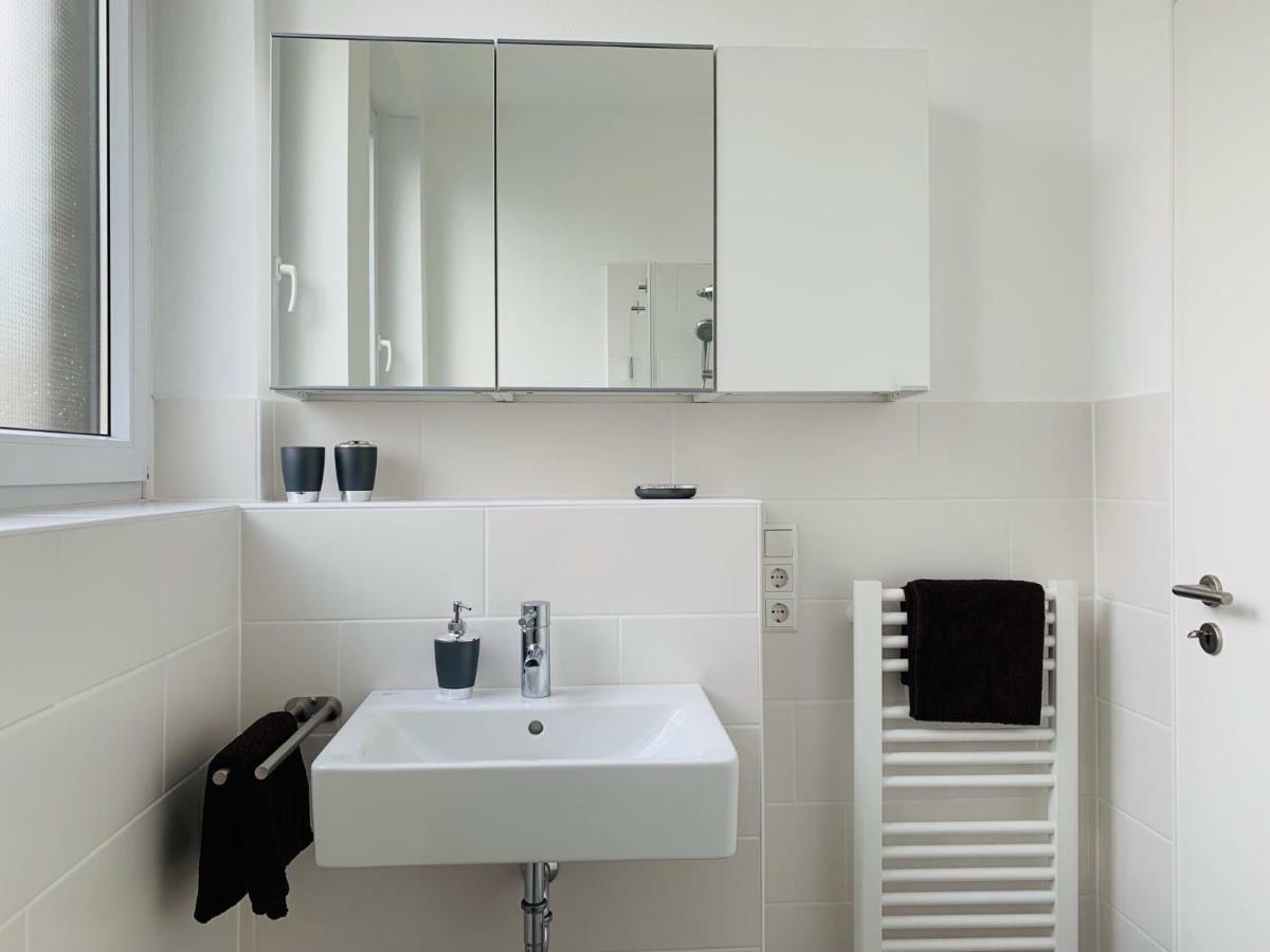Moderner Bungalow, 20 Minuten Bis Hannover City, 24H Check-In Garbsen Dış mekan fotoğraf