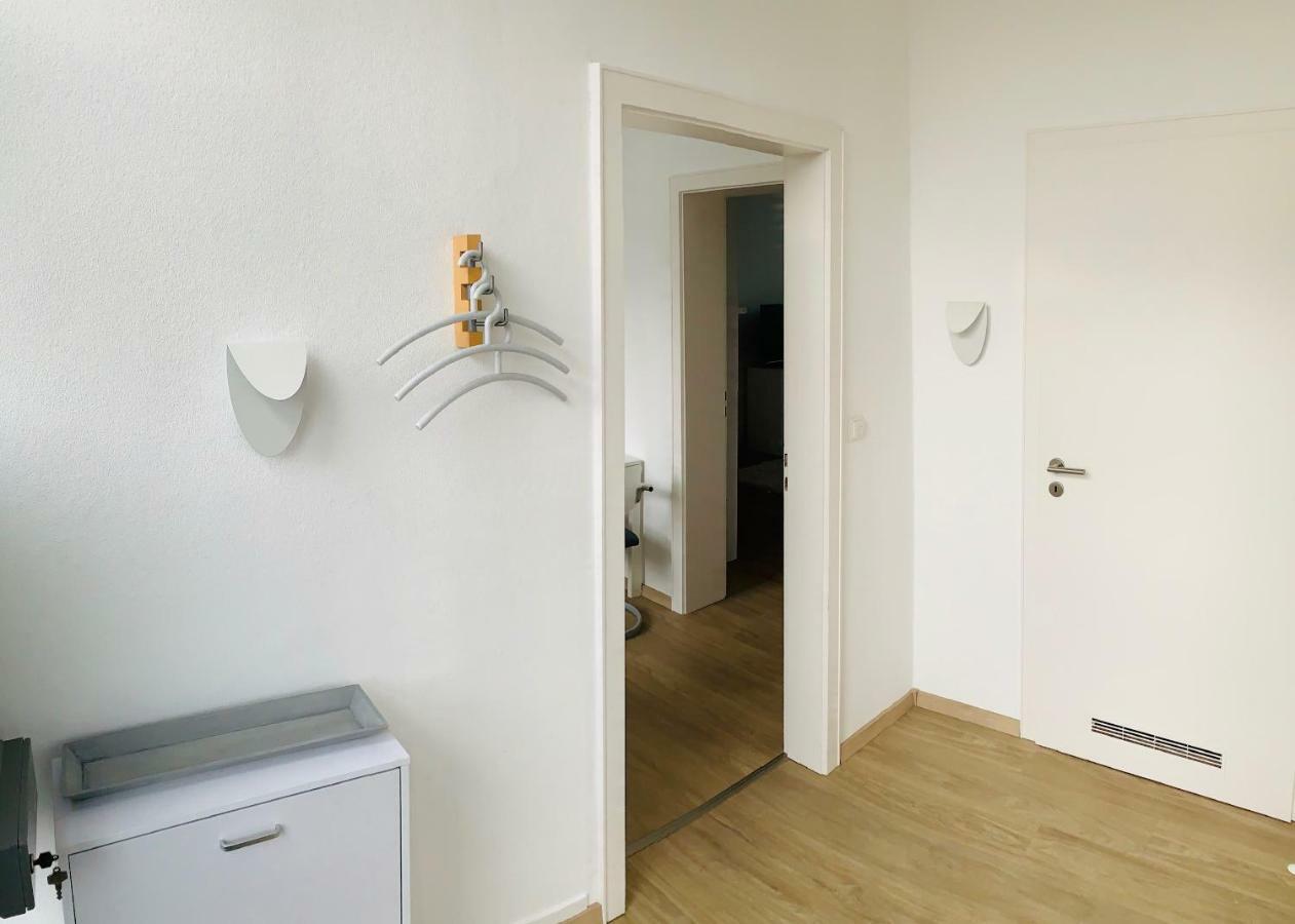 Moderner Bungalow, 20 Minuten Bis Hannover City, 24H Check-In Garbsen Dış mekan fotoğraf