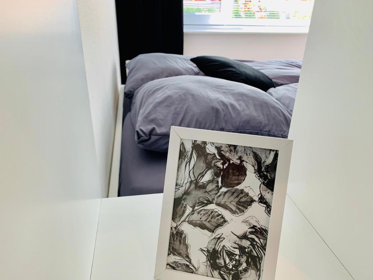 Moderner Bungalow, 20 Minuten Bis Hannover City, 24H Check-In Garbsen Dış mekan fotoğraf