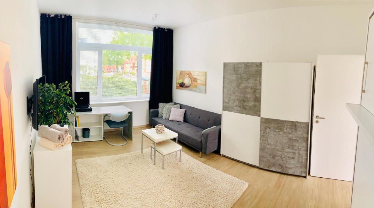 Moderner Bungalow, 20 Minuten Bis Hannover City, 24H Check-In Garbsen Dış mekan fotoğraf